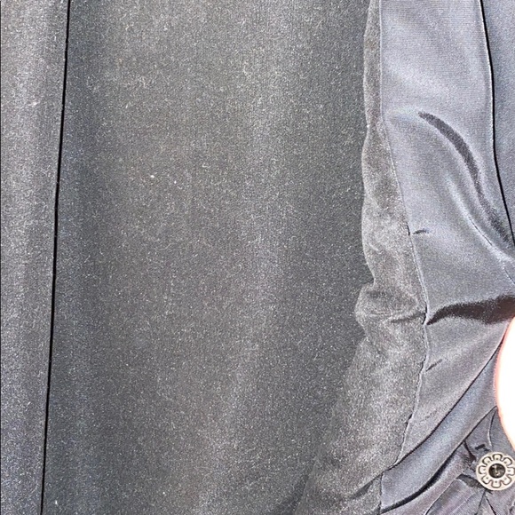 black jacket - Picture 4 of 4